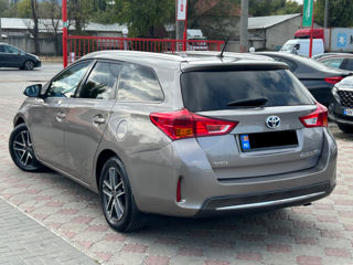 Toyota Auris foto 3