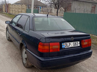 Volkswagen Passat foto 4