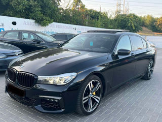 BMW 7 Series foto 2