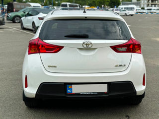 Toyota Auris foto 8