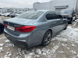 BMW 5 Series foto 4