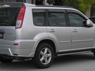 Nissan X-Trail foto 9