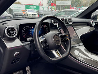 Mercedes GLC foto 14