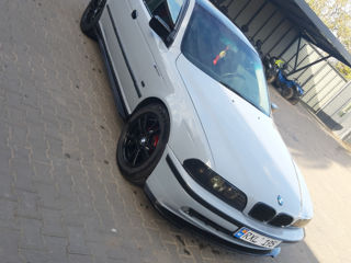 BMW 5 Series foto 5