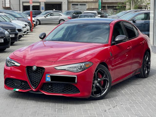 Alfa Romeo Giulia foto 3