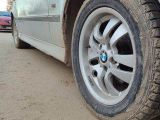 BMW 5 Series foto 7