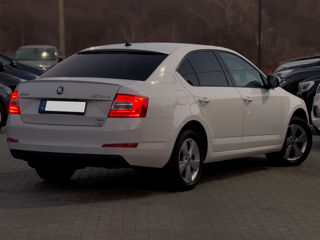 Skoda Octavia foto 3