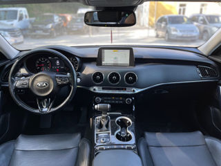 KIA Stinger foto 12