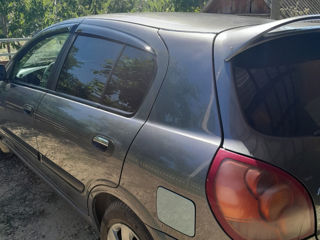 Nissan Almera foto 5