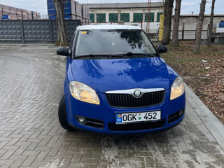 Skoda Fabia foto 2