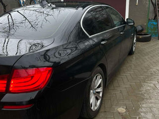 BMW 5 Series foto 3