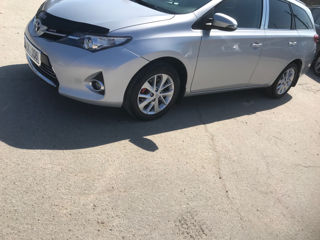 Toyota Auris foto 1