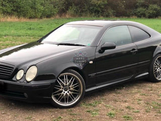 Mercedes CLK-Class foto 1