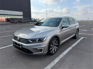 Volkswagen Passat foto 4