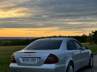 Mercedes E-Class foto 7