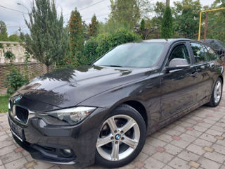 BMW 3 Series foto 1