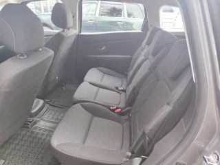 Renault Grand Scenic foto 4