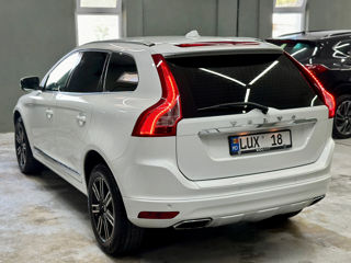 Volvo XC60 foto 5