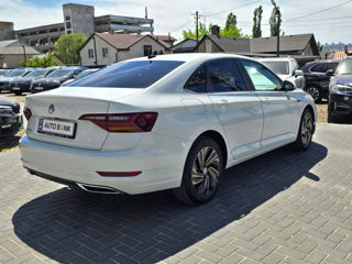 Volkswagen Jetta foto 7