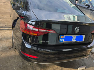 Volkswagen Jetta foto 2