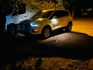 Ford Kuga foto 8