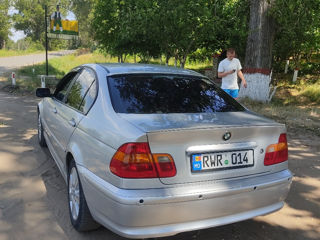 BMW 3 Series foto 6