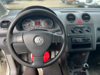 Volkswagen Caddy фото 12