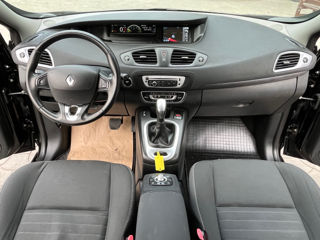 Renault Grand Scenic foto 8