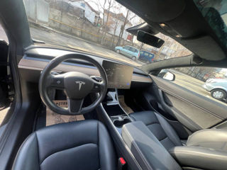 Tesla Model 3 foto 5