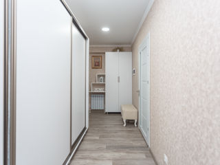 Apartament cu 2 camere, 71 m², Centru, Chișinău foto 10