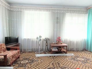 Casă de vânzare în orașul Drochia – zonă liniștită, perfectă pentru o familie! foto 10