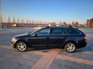 Skoda Octavia foto 2