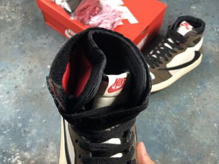 Nike Air Jordan 1 Retro High x Travis Scott Unisex foto 7