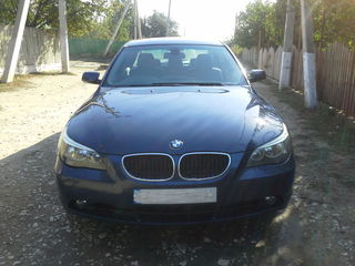 BMW 5 Series foto 1