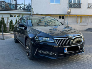 Skoda Superb foto 2