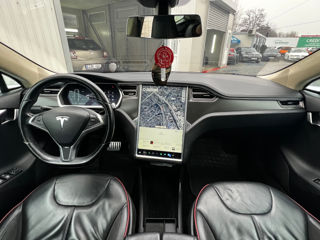 Tesla Model S foto 10