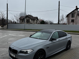 BMW 5 Series foto 9