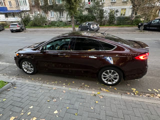 Ford Fusion foto 8