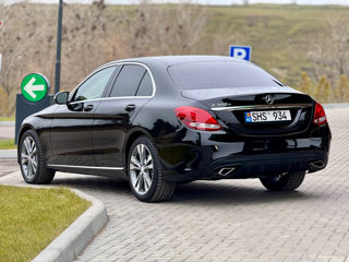 Mercedes C-Class foto 4