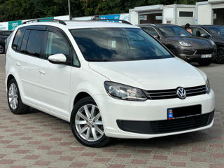 Volkswagen Touran foto 5