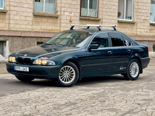 BMW 5 Series foto 5