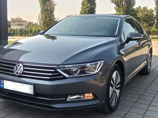 Volkswagen Passat foto 2