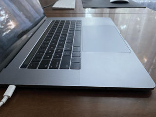 MacBook Pro 15 2019 foto 9