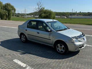 Dacia Logan foto 1