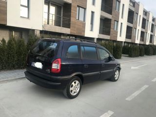 Opel Zafira foto 5