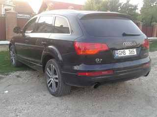 Audi Q7 foto 4