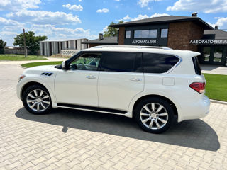 Infiniti QX56 foto 6