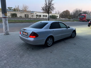 Mercedes E-Class foto 4