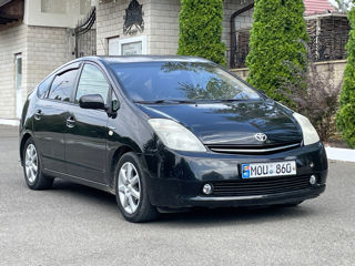 Toyota Prius foto 1