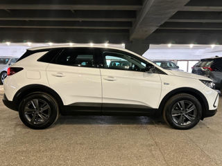 Opel Grandland X foto 2